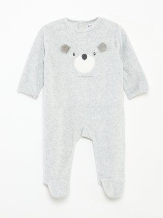 Pijama de terciopelo con adorno