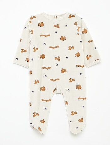 Pijama de terciopelo con adorno