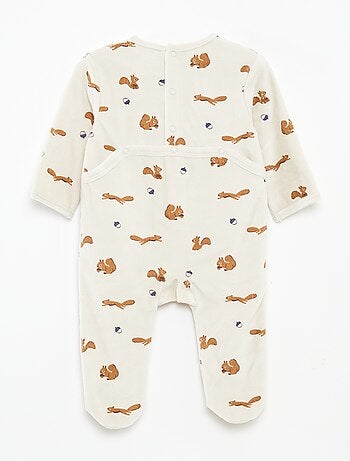 Pijama de terciopelo con adorno