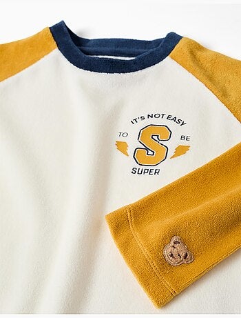 Pijama de terciopelo con estampado en el pecho