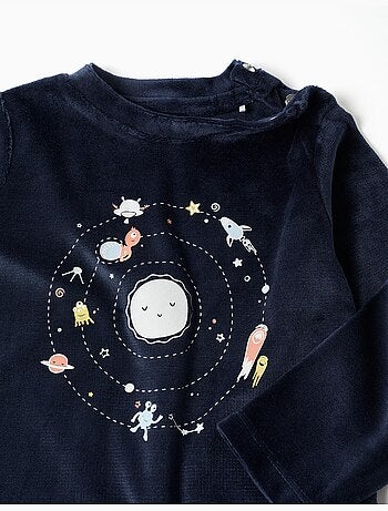 Pijama de terciopelo con estampado espacial que brilla en la oscuridad
