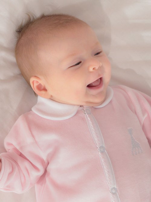 Pijama de una pieza - pelele para bebé sophie la girafe® - Kiabi Pijama de una pieza - pelele para bebé sophie la girafe® - Kiabi