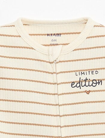 Pijama entero ligero con cremallera y estampado total de manga corta