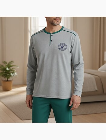 Pijama hombre forrado polar escudo bordado ozabi