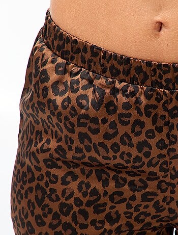 Pijama largo con estampado de leopardo - 2 piezas