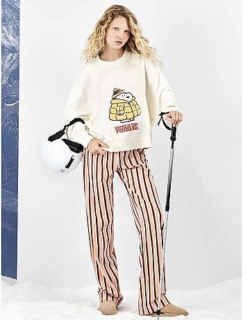 Pijama largo snoopy con pantalón a rayas