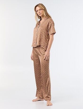 Pijama satinado estampado