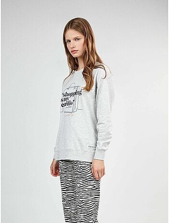 Pijama sex and the city con pantalón estampado animal print