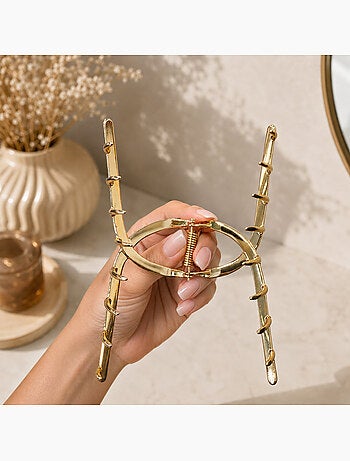 Pinza cangrejo de metal con acabado dorado para el cabello