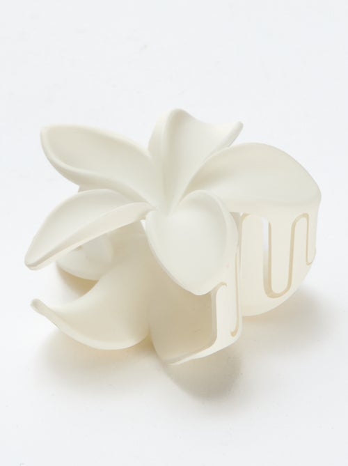 Pinza grande con forma de flor - Kiabi