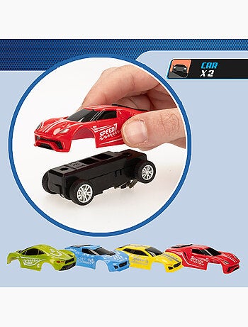 Pista de carreras magnética con 2 coches y 2 mandos progresivos speed & go