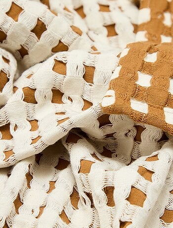 Plaid bicolor con diseño gofrado (180 x 200 cm)