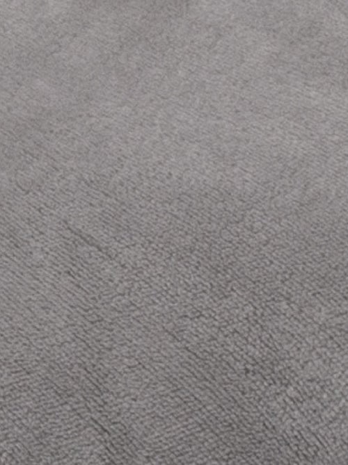 Plaid de microfibra con forro de sherpa - Kiabi Plaid de microfibra con forro de sherpa - Kiabi