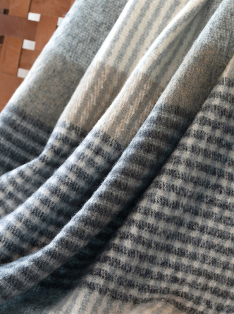 Plaid de mohair suave Gris - Kiabi