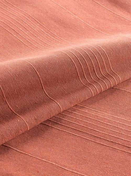 Plaid liso de policotón para sofá o cama - Kiabi Plaid liso de policotón para sofá o cama - Kiabi