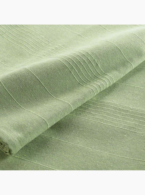 Plaid liso de policotón para sofá o cama - Kiabi Plaid liso de policotón para sofá o cama - Kiabi