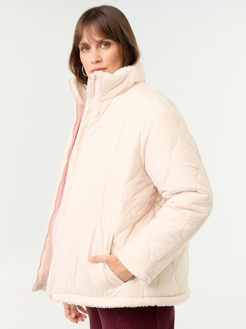 Plumífero de maternidad acolchado con interior de sherpa - Kiabi Plumífero de maternidad acolchado con interior de sherpa - Kiabi