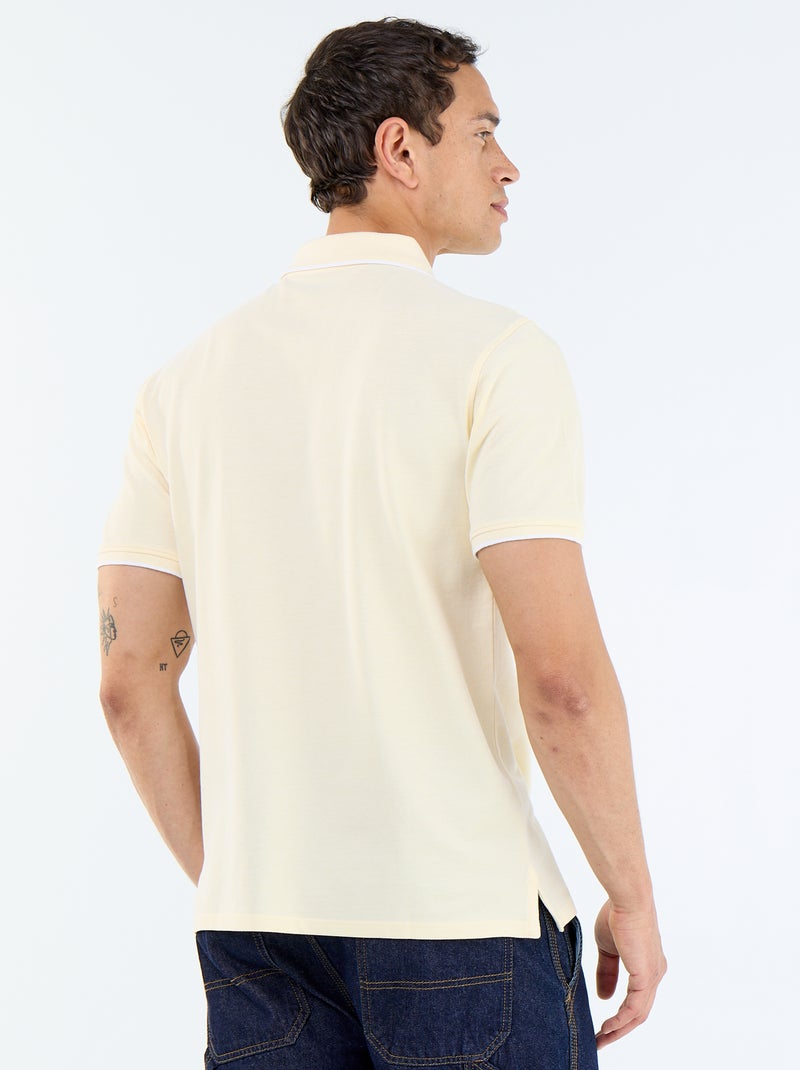 Polo con bordado en el pecho Amarillo - Kiabi