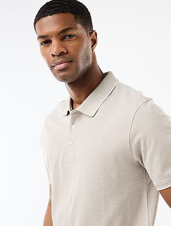 Polo con bordado en el pecho