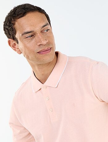 Polo con bordado en el pecho