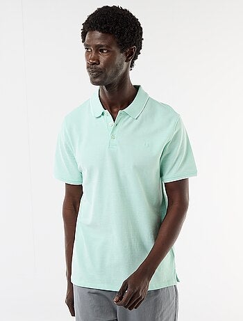 Polo con bordado en el pecho