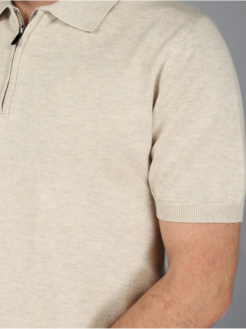 Polo con cuello con cremallera - Frilivin - Kiabi Polo con cuello con cremallera - Frilivin - Kiabi