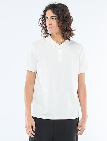Polo con cuello de cremallera