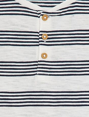 Polo con cuello panadero