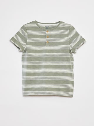 Polo con cuello panadero