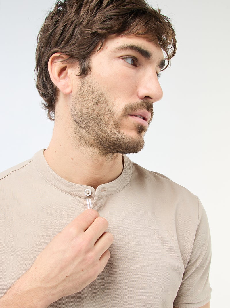 Polo cuello mao Beige - Kiabi