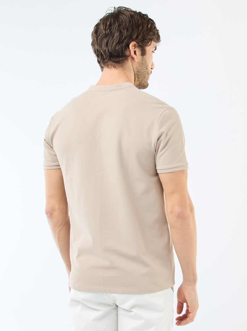 Polo cuello mao Beige - Kiabi