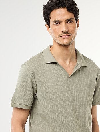 Polo de manga corta y material en nido de abeja