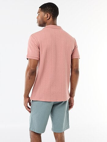 Polo de manga corta y material en nido de abeja