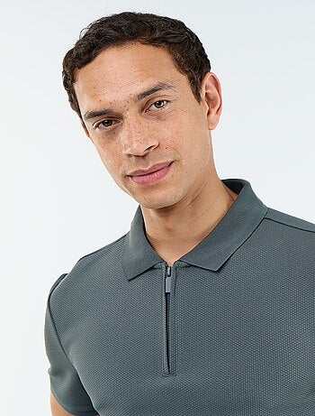 Polo de nido de abeja con cuello de cremallera