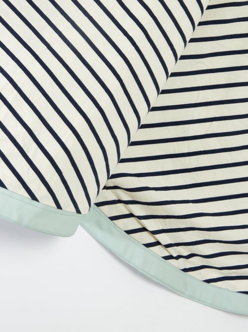 Poncho de material engomado con capucha - colección fácil de poner - Kiabi