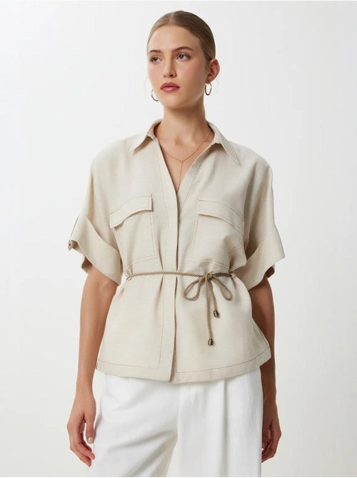 Preciosa camisa holgada con cordón y detalle de ribete de estambul istanbul - Kiabi Preciosa camisa holgada con cordón y detalle de ribete de estambul istanbul - Kiabi