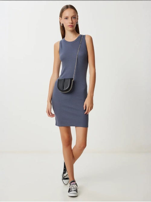 Precioso minivestido ajustado sin mangas con cuello redondo de estambul istanbul - Kiabi Precioso minivestido ajustado sin mangas con cuello redondo de estambul istanbul - Kiabi
