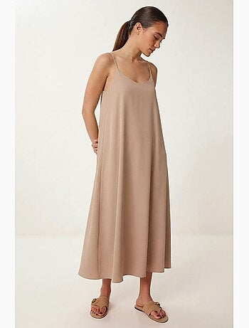 Precioso vestido largo sin mangas con cuello en u de estambul istanbul