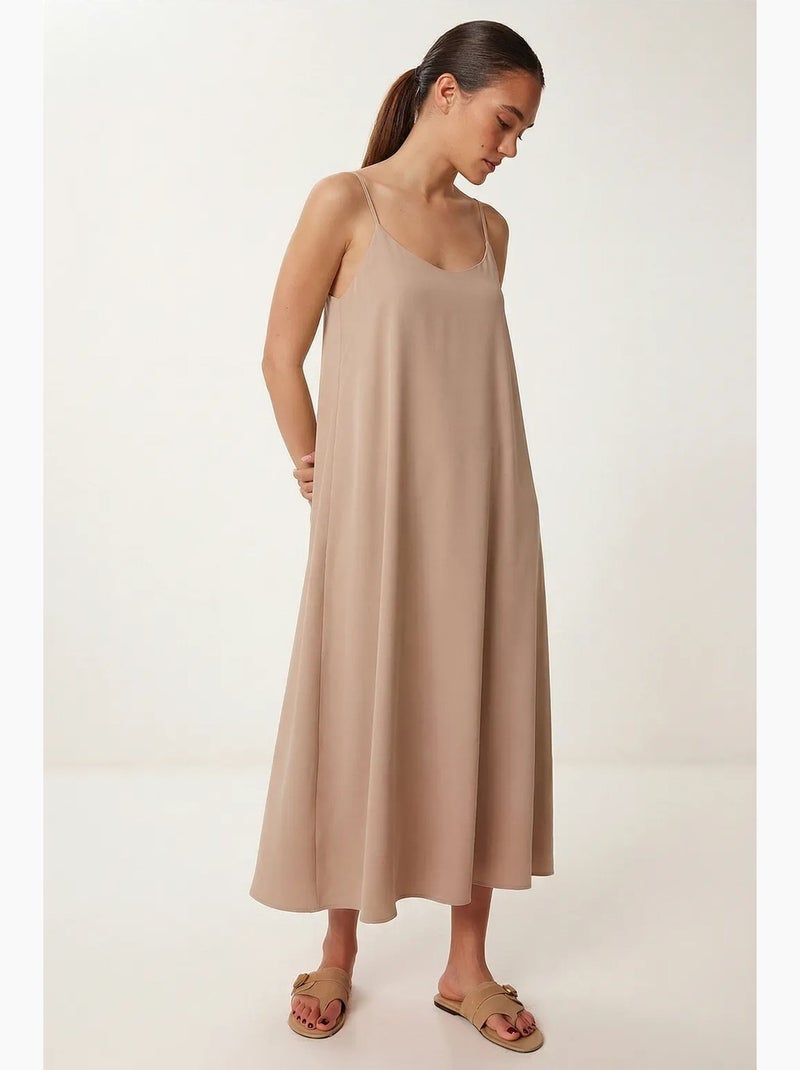 Precioso vestido largo sin mangas con cuello en u de estambul istanbul Beige arcilla - Kiabi