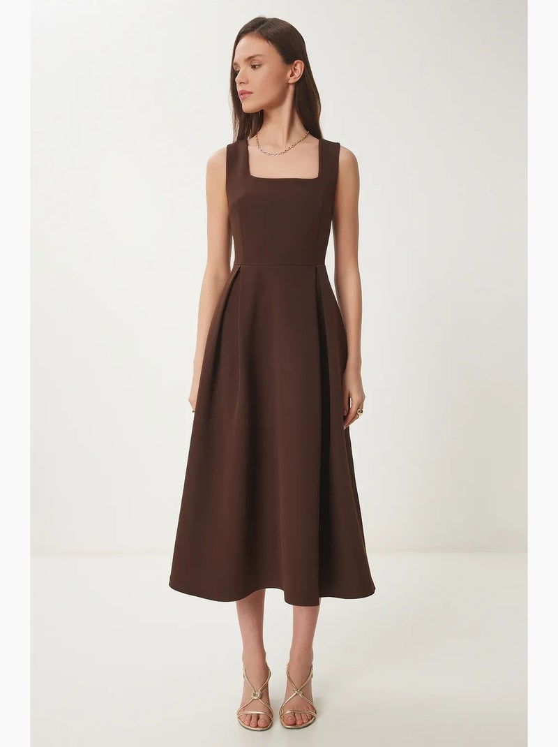 Precioso vestido midi de estambul con cuello cuadrado, corte a y cierre de cremallera istanbul Marrón chocolate - Kiabi