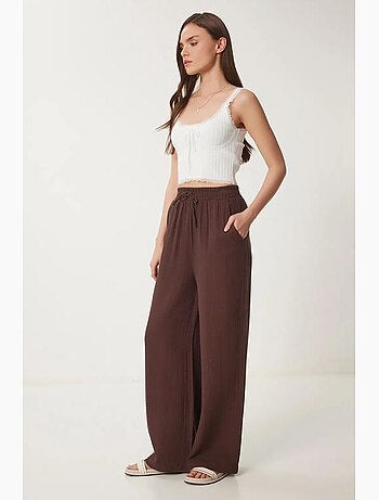 Preciosos pantalones estambul de pierna ancha con cordón y detalle de ribete. Istanbul