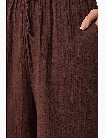 Preciosos pantalones estambul de pierna ancha con cordón y detalle de ribete. Istanbul