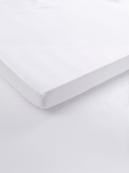 Protector de colchón duradero en forma de funda - Afibel - Kiabi