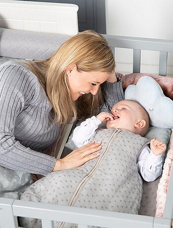 Protector de cuna en algodón orgánico con lunares en relieve - ROBA 'lil planet'