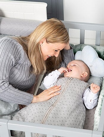 Protector de cuna en algodón orgánico con lunares en relieve - ROBA 'lil planet'