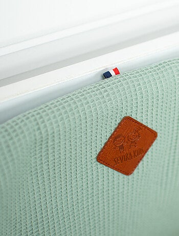 Protector de cuna reversible para bebé nido de abeja | SEVIRA KIDS