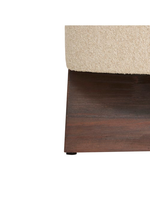 Puf redondo de tela bouclé con base de madera - Kiabi Puf redondo de tela bouclé con base de madera - Kiabi