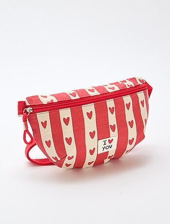 Riñonera estampada con corazones 'Agathe Sorlet x Kiabi' - San Valentín