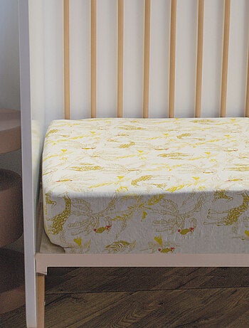 Sábana bajera de punto infantil con estampado de animales de la sabana