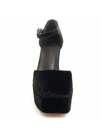 Salón Cómodo Para Mujer. Montevita Salonnt